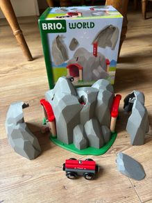 Brio Exploding Tunnel