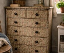 Antique chest of drawers renewed