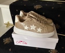 A Dee Gold Trainers uk 13 excellent condition!