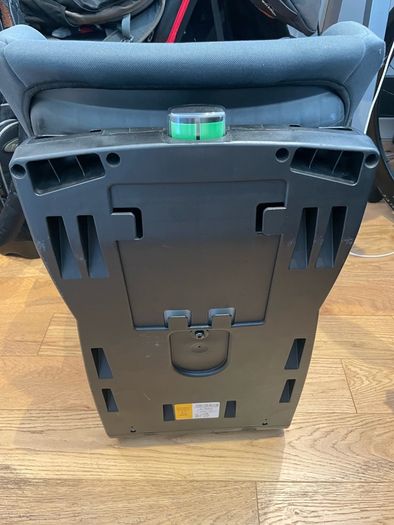 Maxi-Cosi Axiss Rotating Car Seat