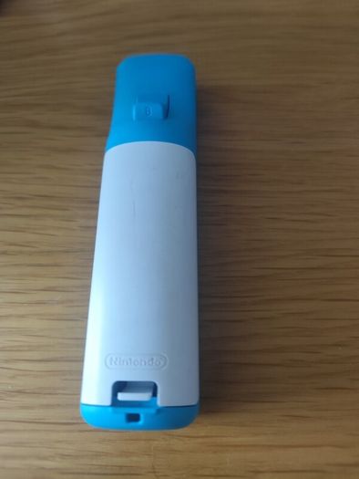 Wii motion plus blue controller