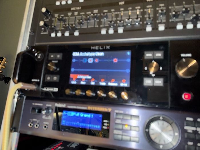 Line 6 Helix Rack and Floor Controller