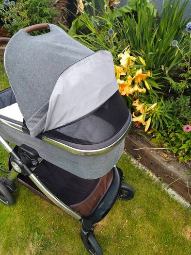 Maxi Cosi Adorra Luxe Travel System