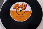irish pressed single, margo and the country folk