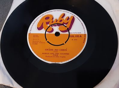 irish pressed single, margo and the country folk
