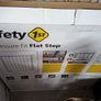 safety 1st stair gate with double lock Image 2