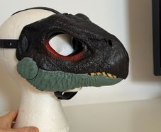 Dinosaur Mask with movable jaw
