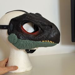 Dinosaur Mask with movable jaw