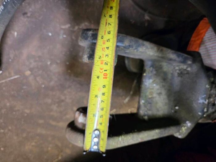 Hydraulic rotator for a grab bucket