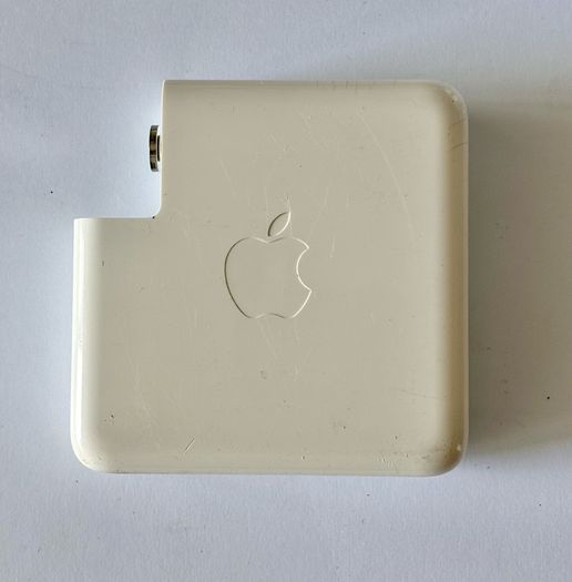 Apple 87 watt power adapter
