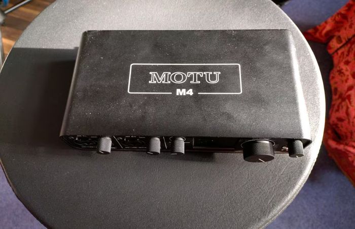 Motu M4