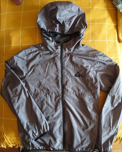 Quiksilver windbreaker light jacket boy M