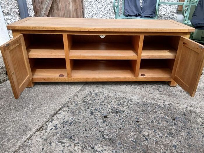 oak tv unit
