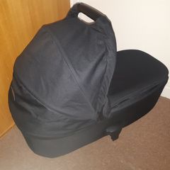 carrycot mamas&papas