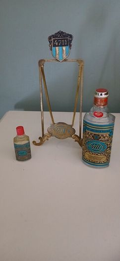 Vintage 4711 Easel Stand And 2 Bottles Of 4711