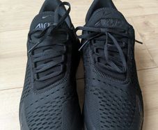 Nike Air Max 270 Black Size 9
