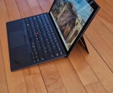 Lenovo Pro series 2k/16GB RAM / i7 Detachable