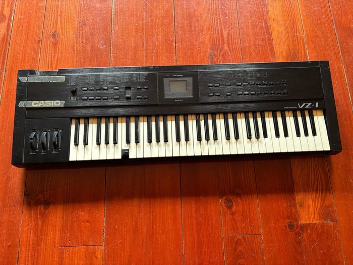 Vintage Casio VZ-1 Digital Synthesizer Keyboard 1980's