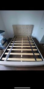 King size frame