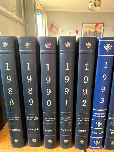 Encyclopaedia Britannica 54Volume Collection Limited Constitution Edition