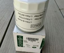 Land Rover PUMA oil Filter - Puma 2.2 engine oil filter - genuine Land Rover part. - pn: LR104384LR