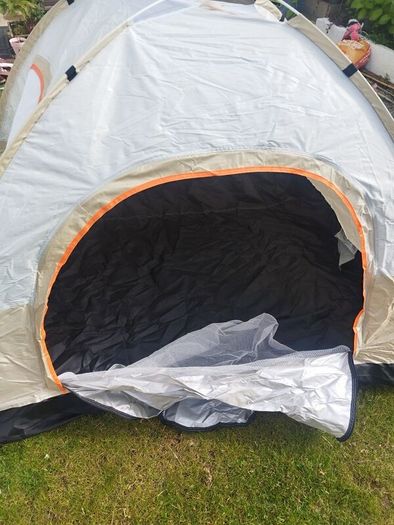 pup up tent