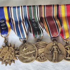 WW2 US Air Force Mini Medal Group