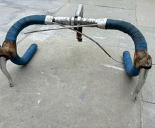 Bars, stem & brakes