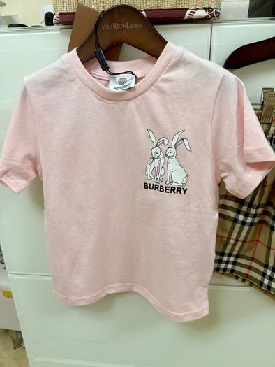 Burberry T-shirt and shorts 4/5T