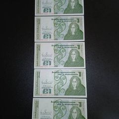 Five unc 1989 Queen meave lrish banknotes