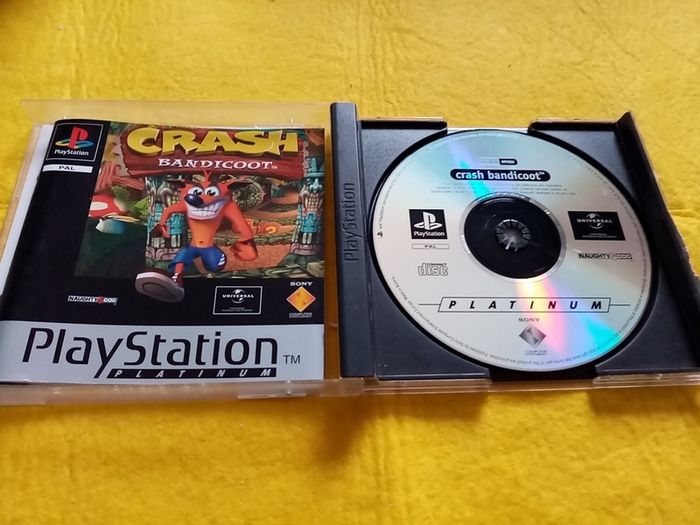 Crash Bandicoot PlayStation 1 Ps1 PlayStation 2 ps2 games Original