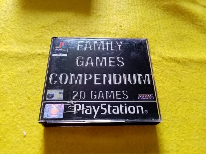 Family games compendium 20 games PlayStation1 Ps1 PlayStation 2 ps2 games Original