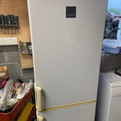 Fridge freezer
