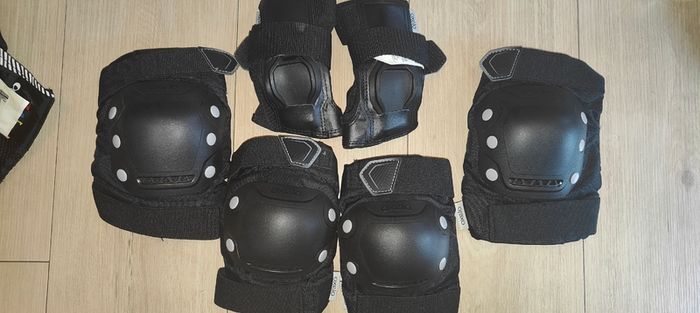 Vintage 1980s style disco roller boots