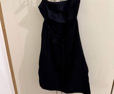 Dress size XS (uk 4/6)