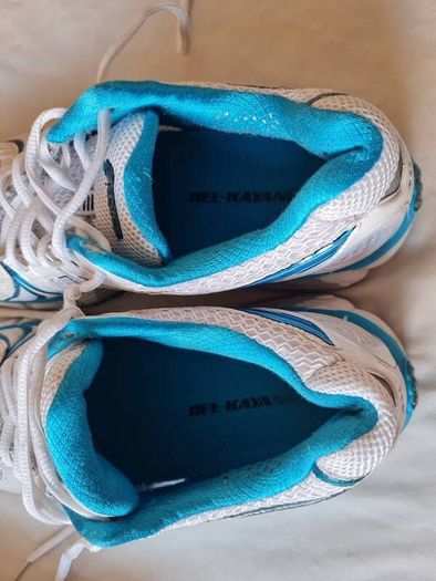 Asics gel kayano 18 sky blue/white Size 6.5 eu 40 in like new condition