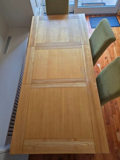 Solid Oak Dining Table and chairs
