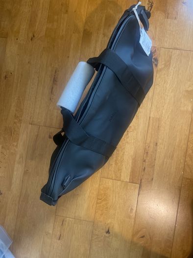 Rains: weekend bag (brand new with tags)
