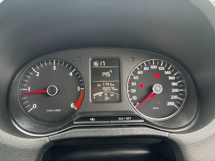 Volkswagen Polo 2011 - 1.2 TDI MANUAL - Silver