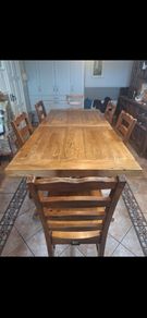 Solid oak kitchen table with 6 kitchen chairs