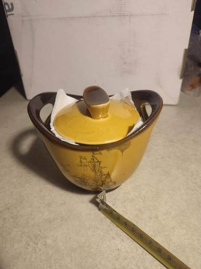 Vintage Japanese Pottery Tea Caddy Pot with Ship Design IN GOOD CONDITION.