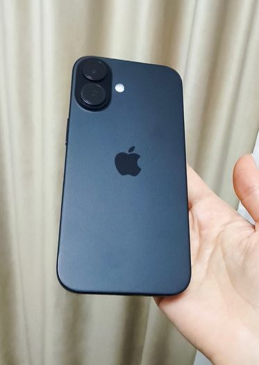 iPhone 16 128GB