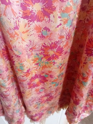 Vintage 1970s tea dress 100% silk