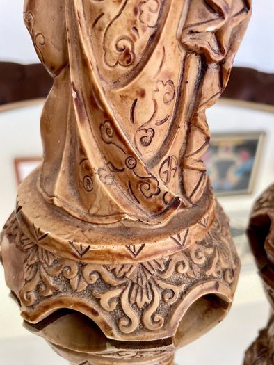 Vintage Oriental Resin Sculptured Figures Traditional Attire 1970s