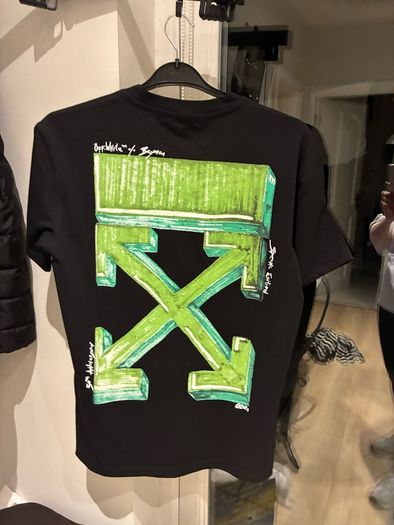 Men's Off White T Shirt