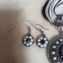 Costume  Necklace & Matching  Earrings.  Length  - 10".. Image 3