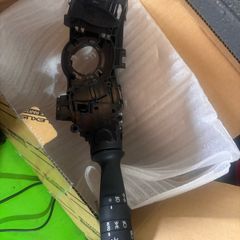 Toyota hilux headlight/indicator switch