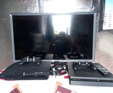 PS4 & PS3 & LG smart 32" TV
