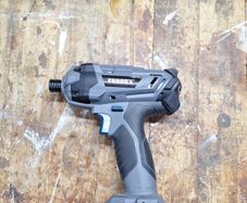 Impact gun