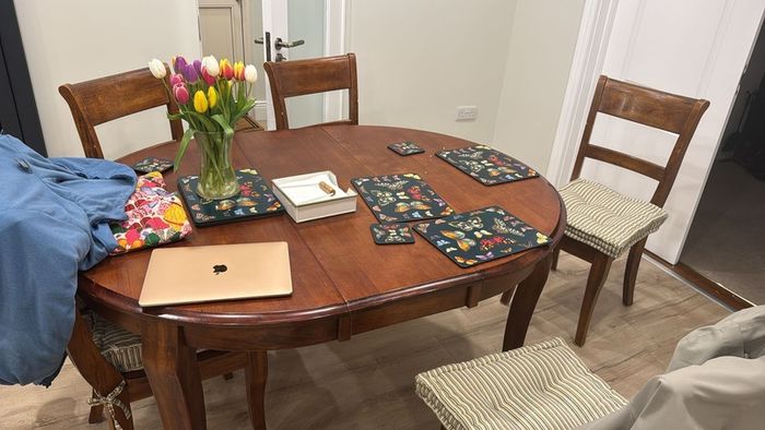 Kitchen table